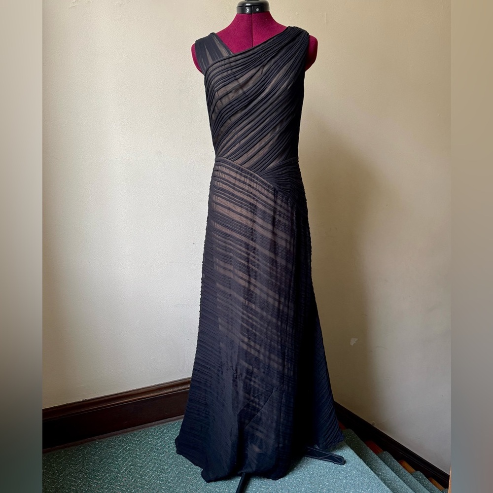 Tadashi Shoji Japanese Designer Sleeveless Layered Tulle Sheer Black Maxi Dress